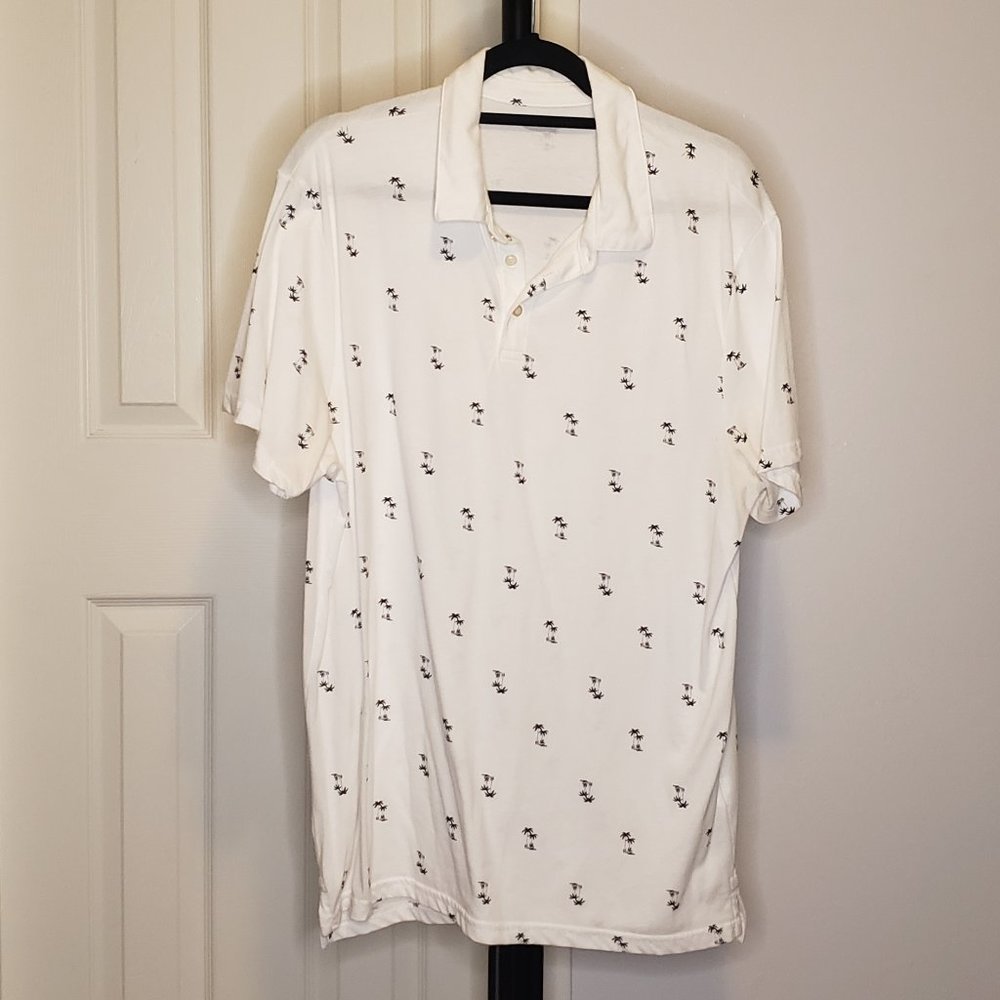 Used Men's Old Navy Soft Wash Polo White w/ Blue Palm Trees XL